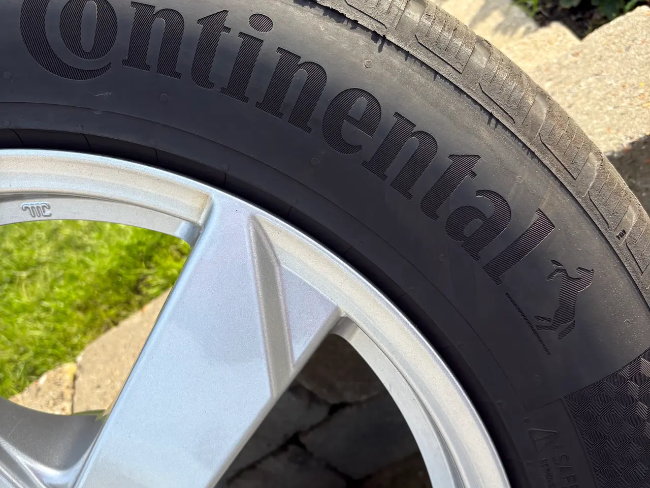 Billede 4 - Vinterhjul på 17" alufælge 5x112
