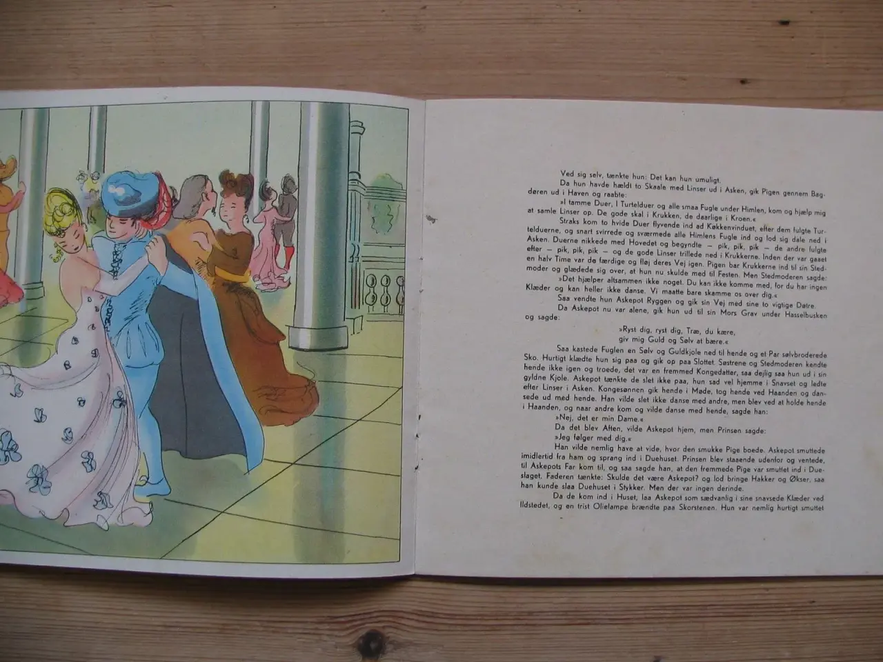 Billede 3 - Askepot. Arthur Jensens forlag nr.4437