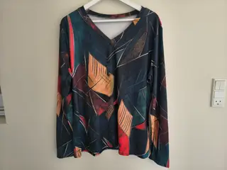 Ny blød tynd bluse