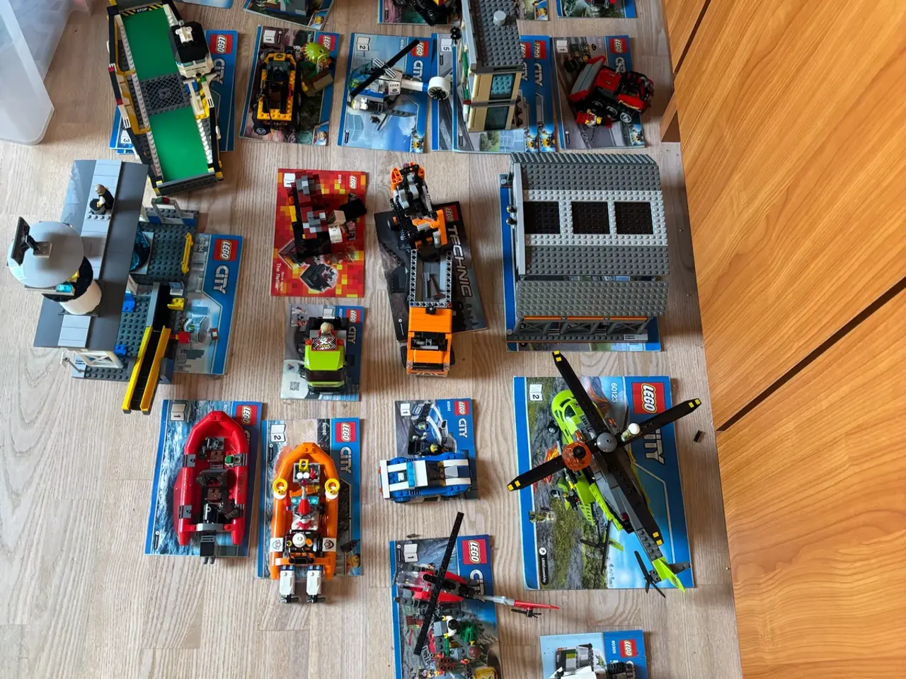 Billede 1 - Stor samling Lego sælges 