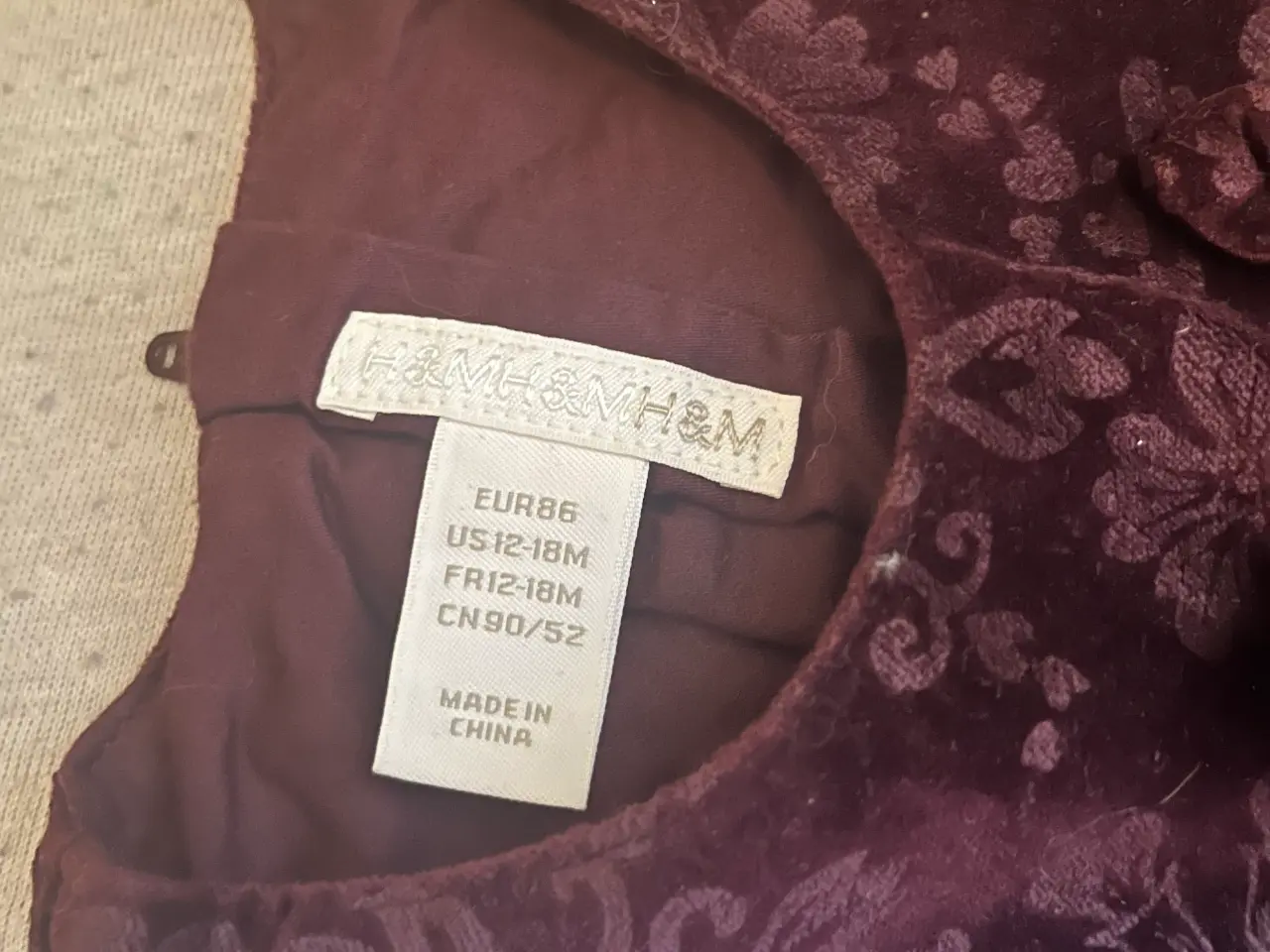 Billede 4 - Fest kjole fra H&M.