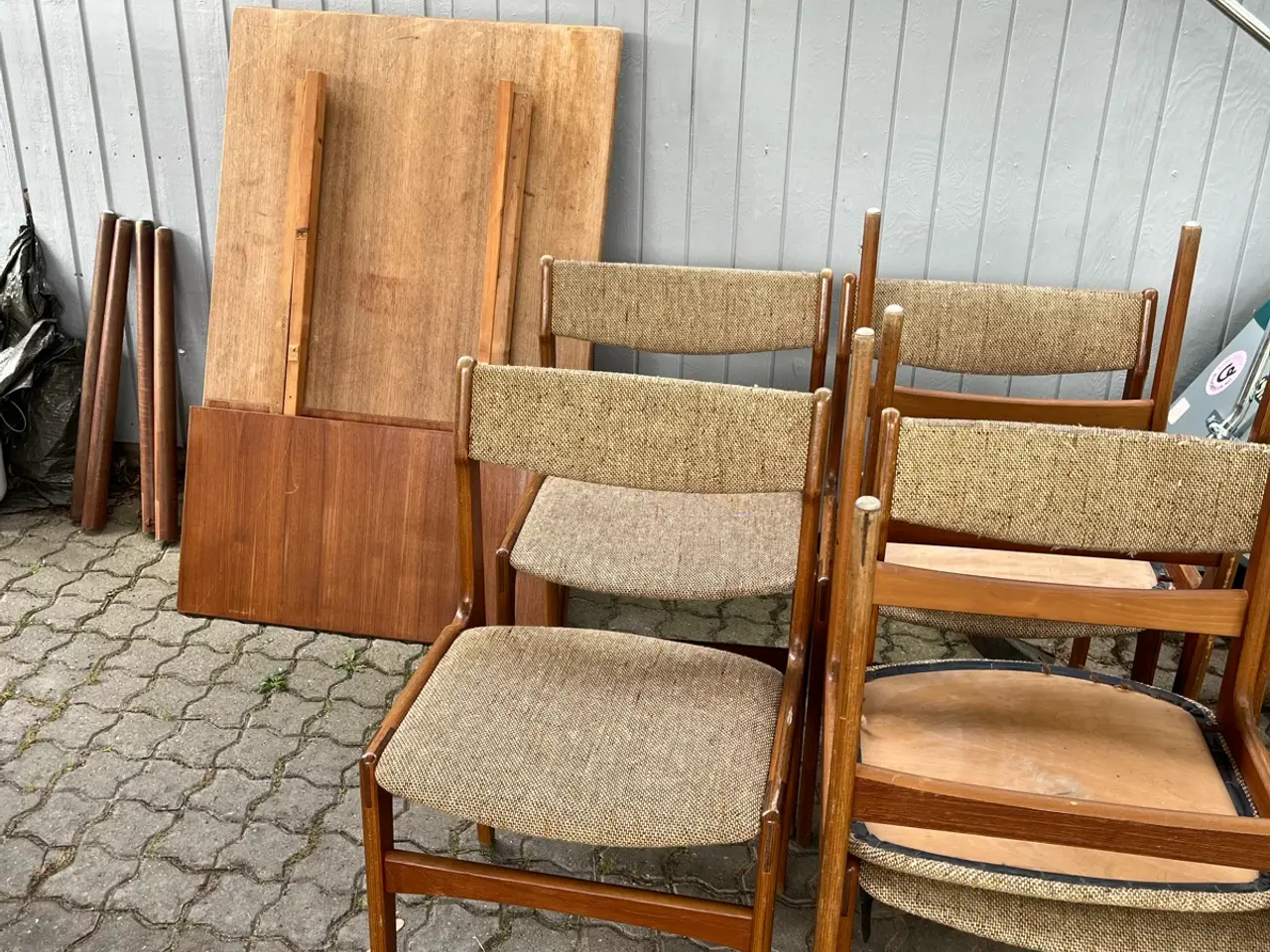 Billede 1 - Retro spisebord med 6 stole