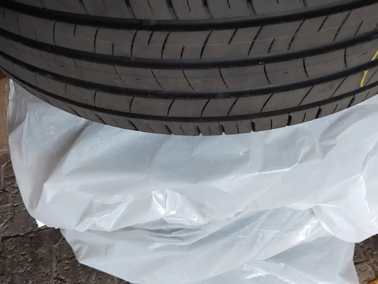 Billede 4 - Nexen dæk 215/65R16 98H til EV