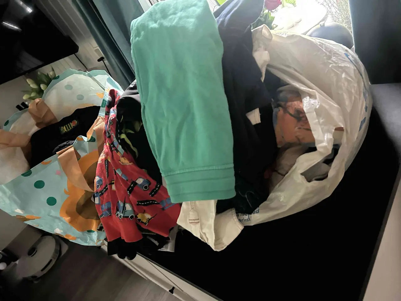 Billede 2 - Tøj til 4-årig