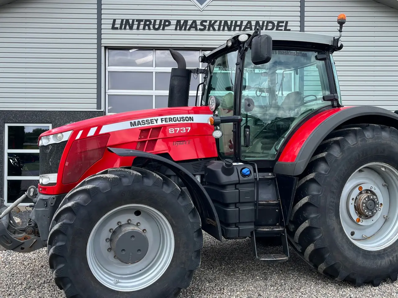 Billede 1 - Massey Ferguson 8737 Dyna VT med frontlift