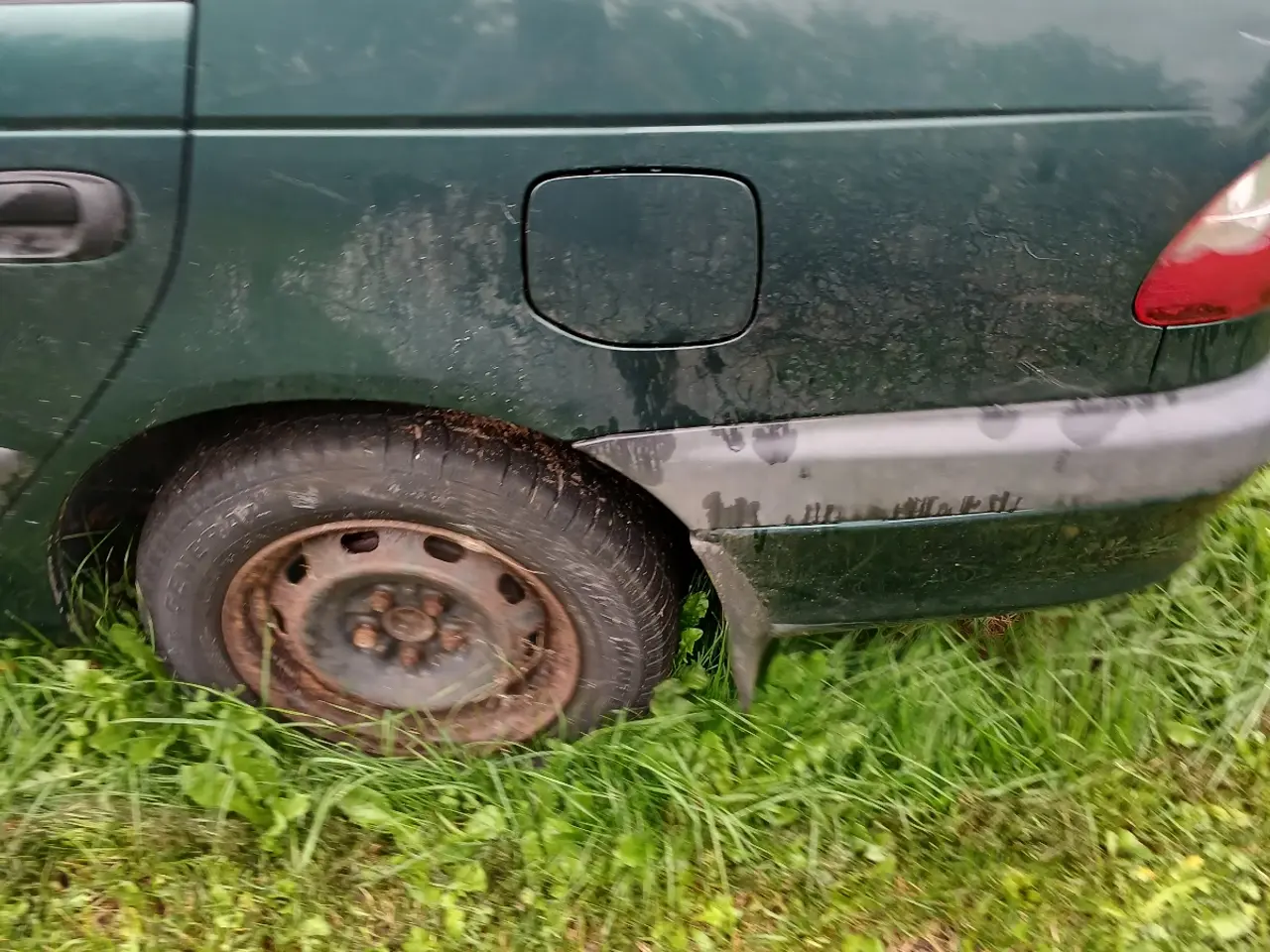 Billede 3 - Toyota Avensis 1,6. Årg 1999