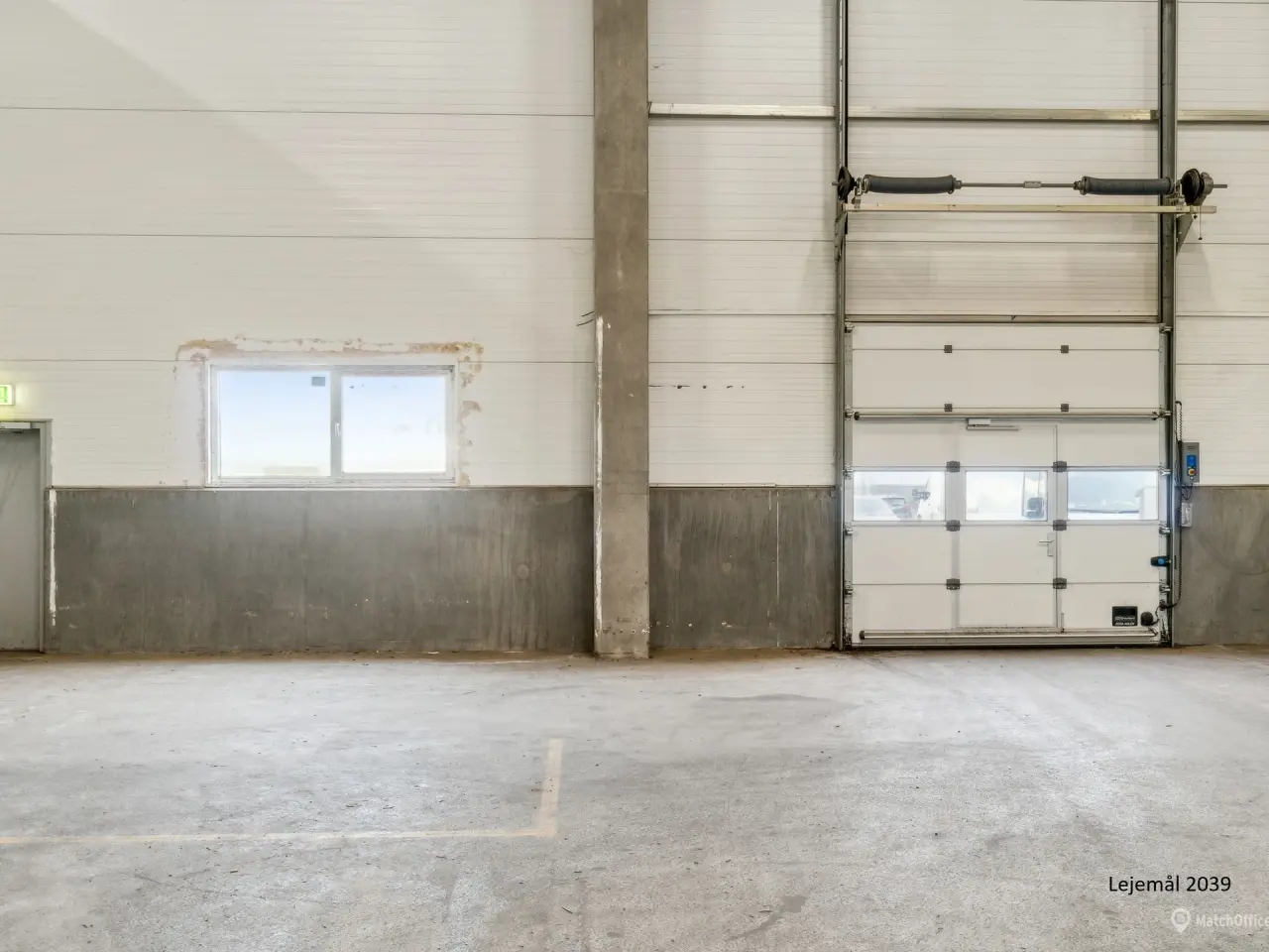 Billede 2 - Logistiklejemål med porte og ramper og en loftshøjde op til 10 meter