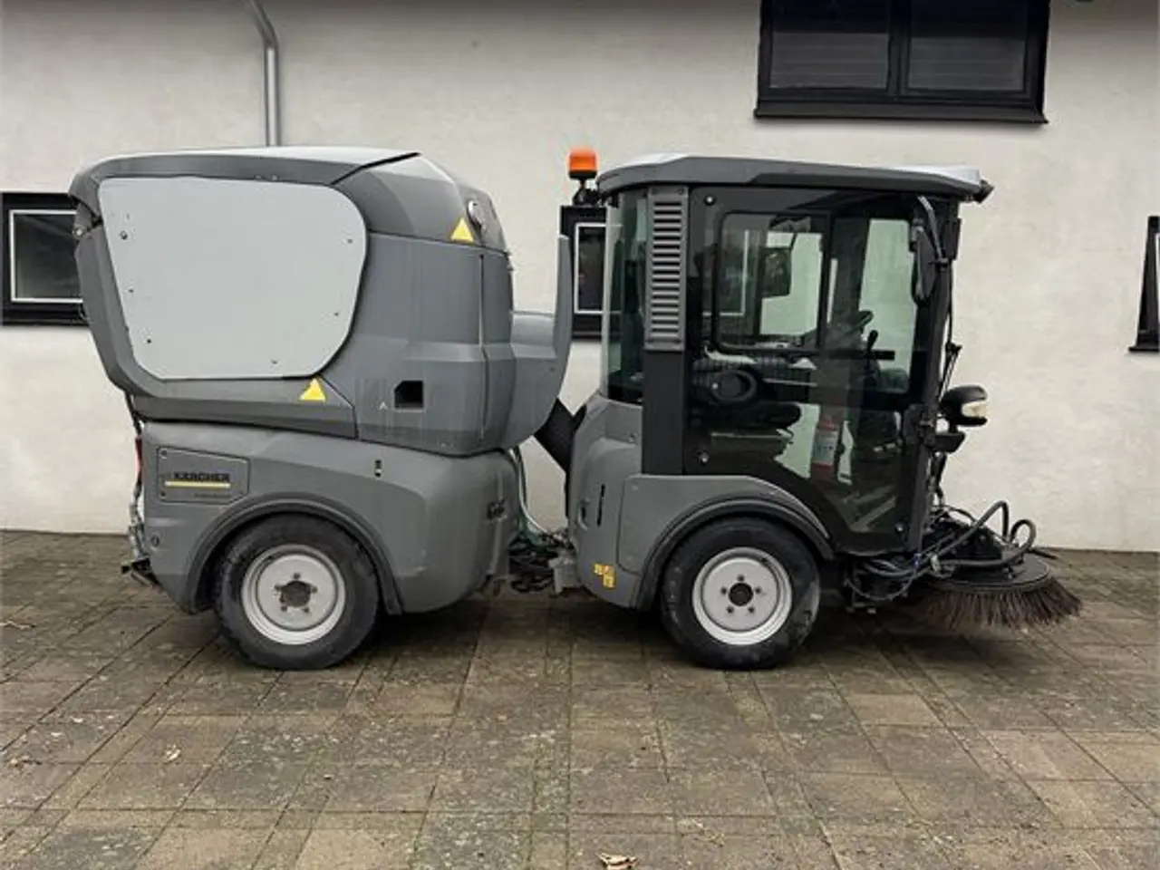 Billede 5 - Kärcher MC130 - Feje suge maskine / Sweeping suction machine - Video!!!