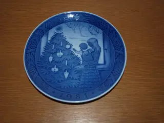 Royal Copenhagen juleplatte 1981