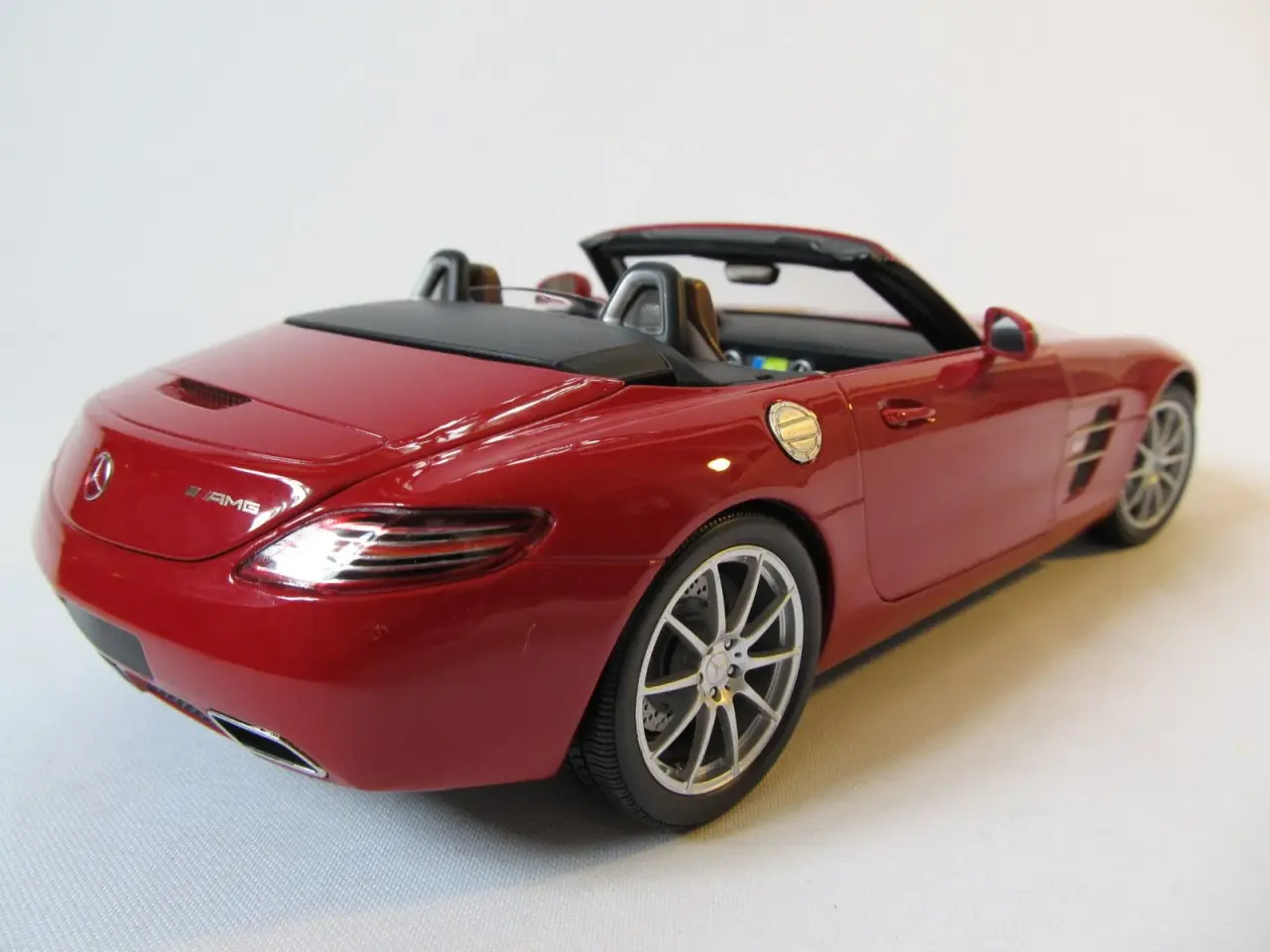 Billede 3 - 2011 Mercedes-Benz SLS AMG 1:18
