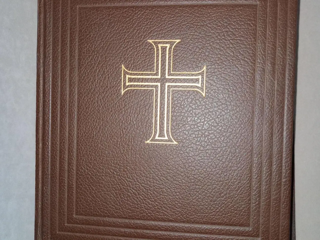 Billede 1 - stor gammel billedbibel
