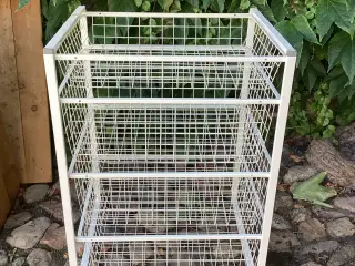 Trådreol med 4 kurve/hylder