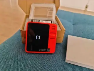 Rabbit R1(AI)