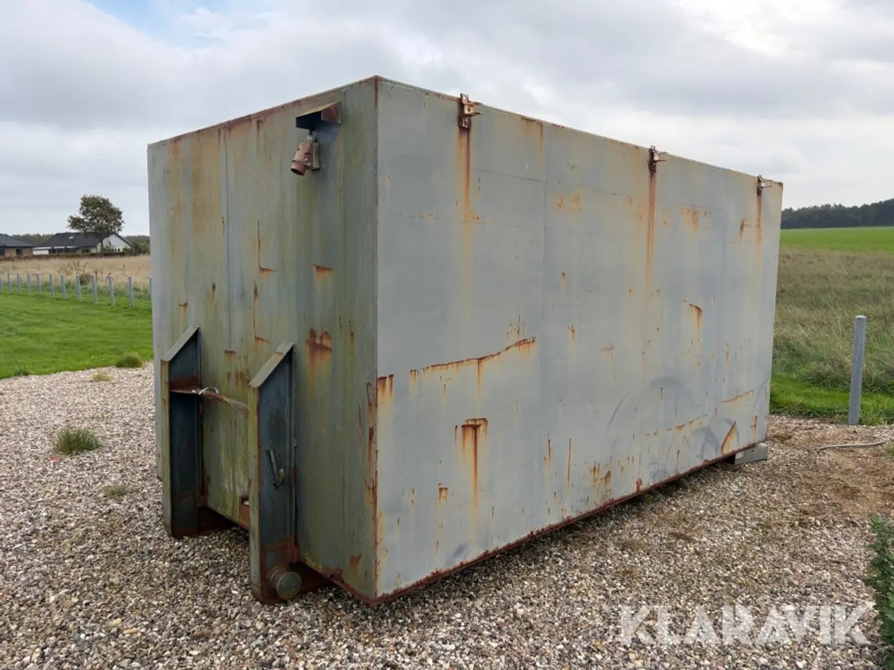 Billede 1 - Isoleret container med strøm