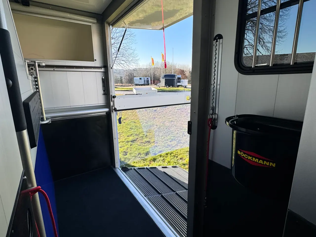 Billede 9 - NY Böckmann Compact Stall hestetransporter