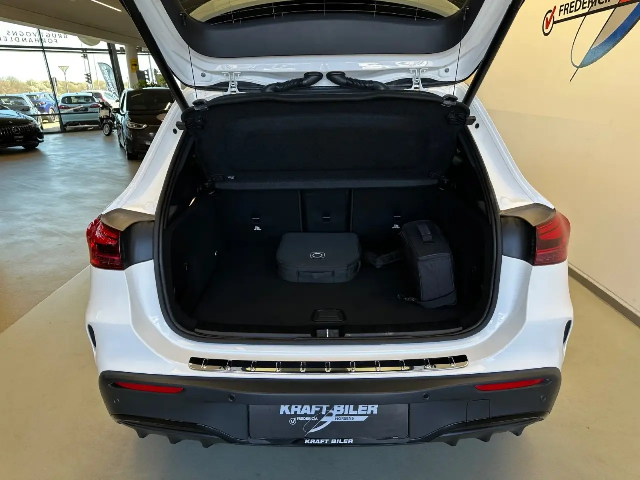 Billede 8 - Mercedes EQA250+  AMG Line