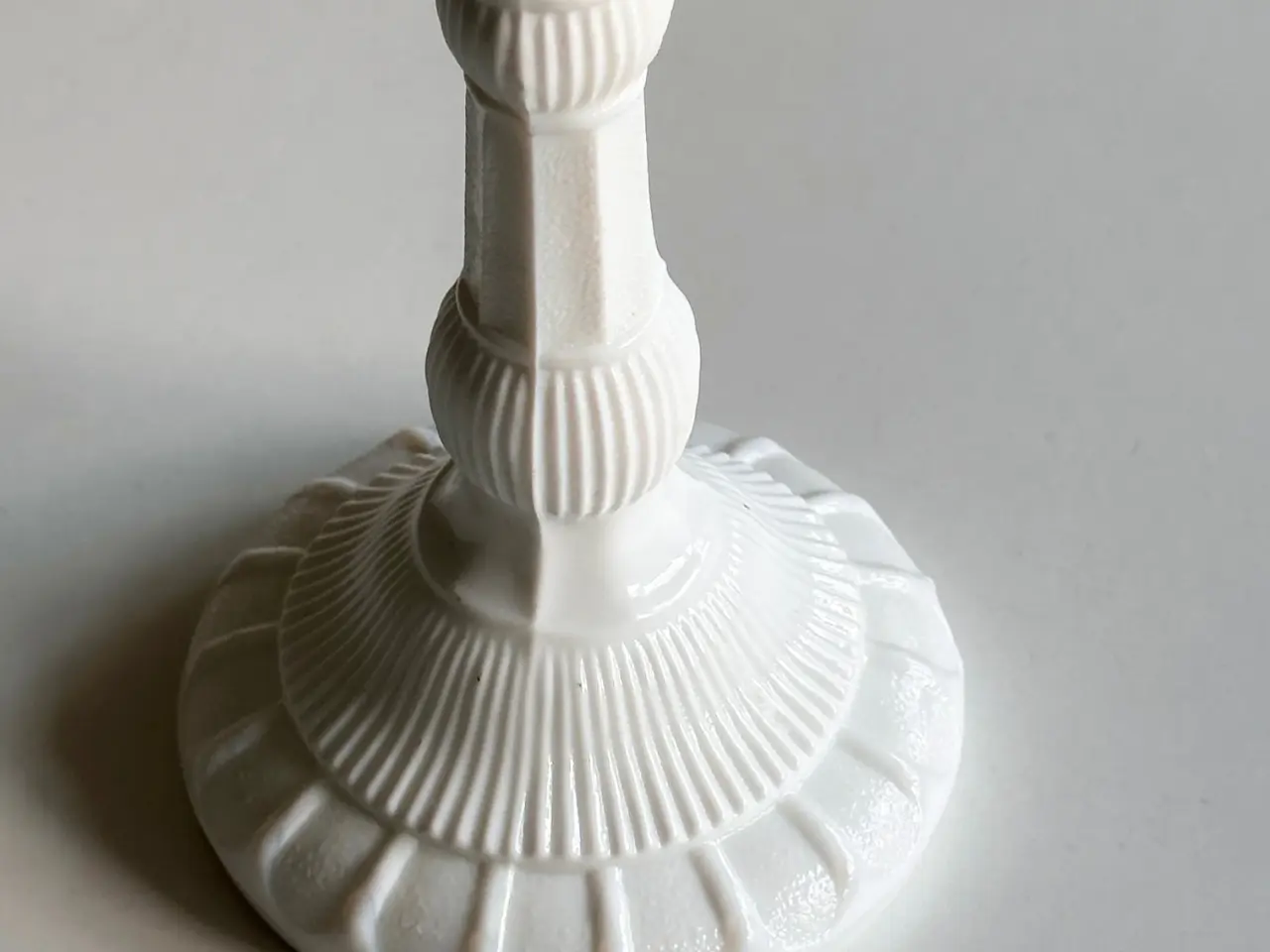 Billede 4 - Lysestage, opalineglas