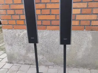 2 stk Sony højtalere på stativer