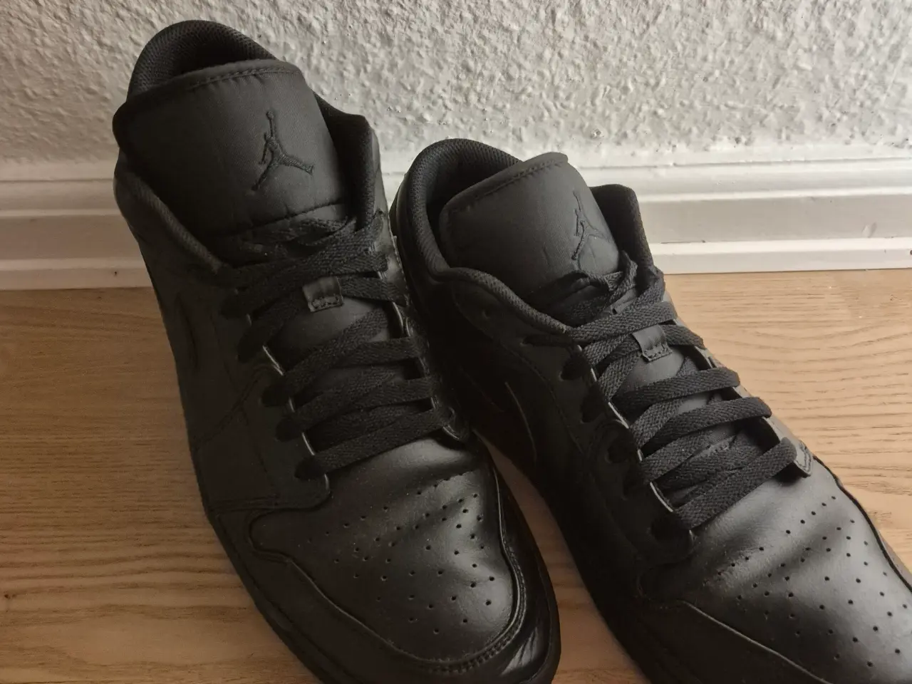 Billede 1 - Nike Air Jordan 1 low Sort
