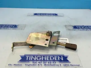 Massey Ferguson 3090 Lever Lås 3581466M93
