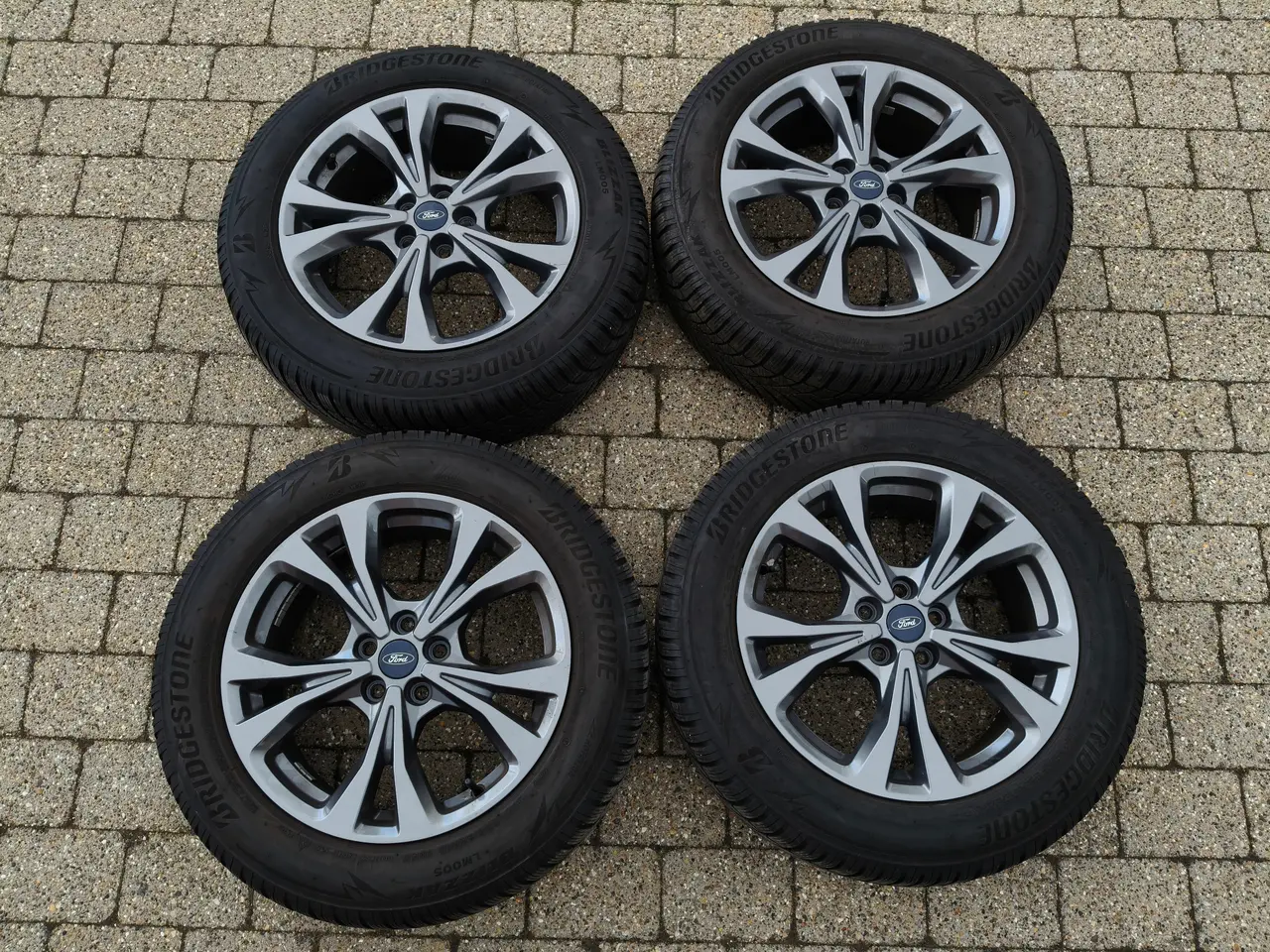Billede 2 - Bridgestone vinterdæk og fælge til Ford Kuga