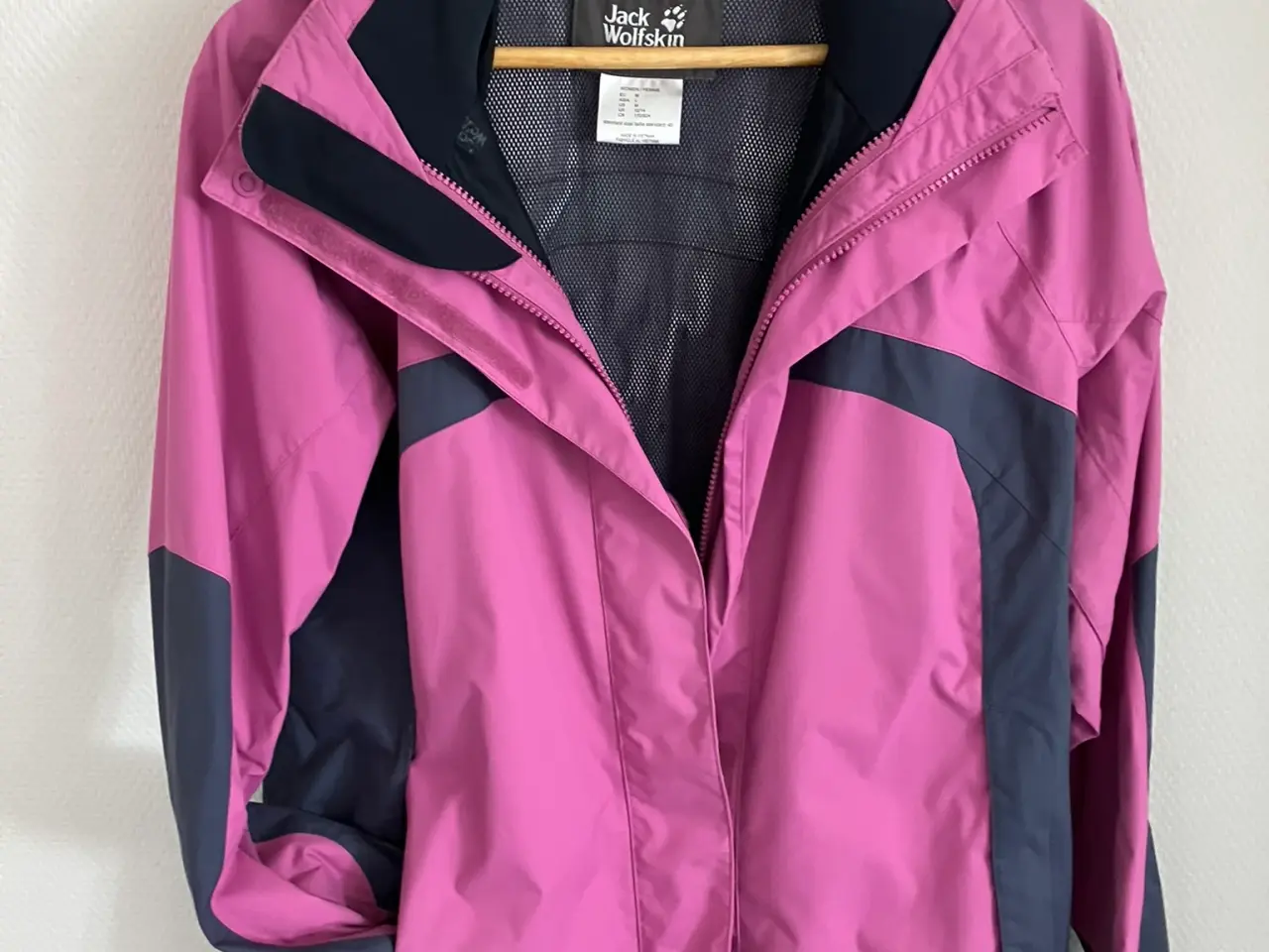 Billede 1 - Jack Wolfskin vindjakke