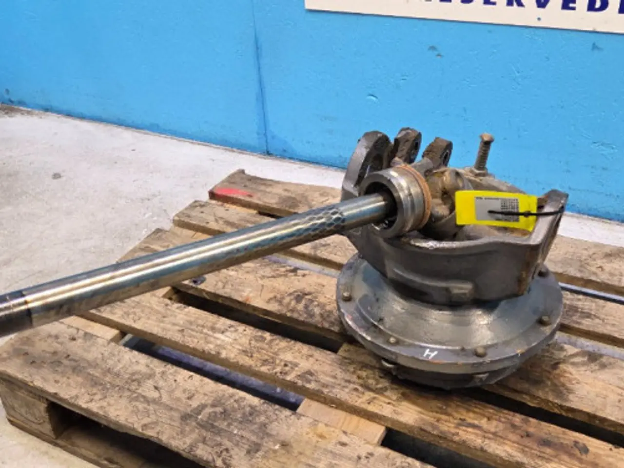 Billede 13 - New Holland TM125 Hjulnav R. 5179277