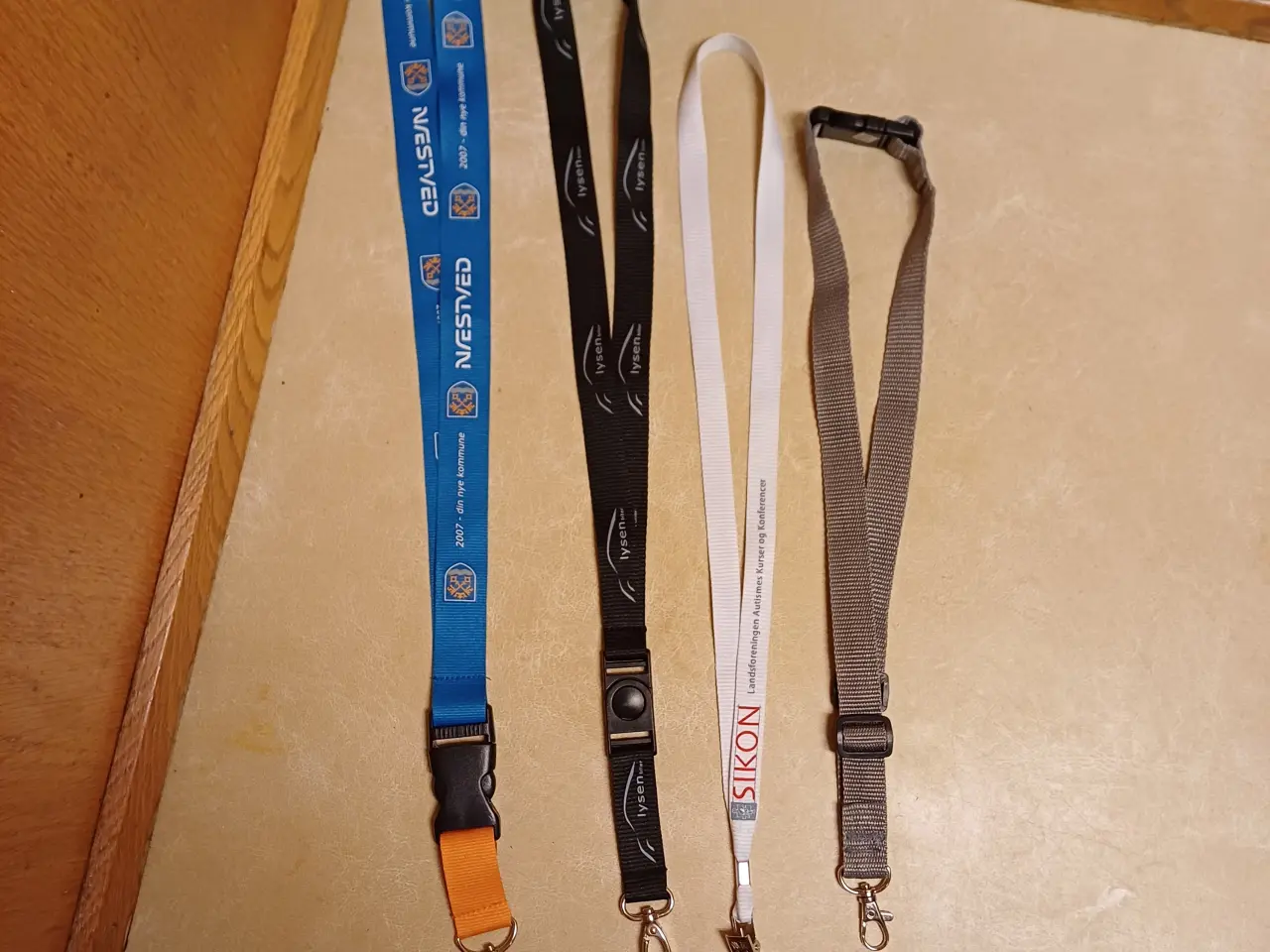 Billede 1 - Keyhanger 4 forskellige - alle ubrugte