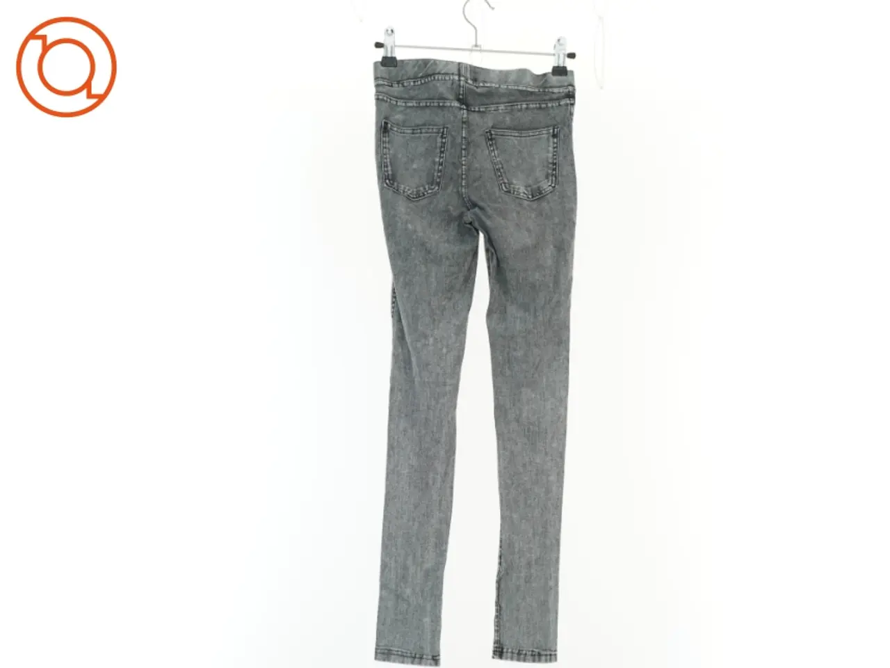 Billede 2 - Jeans fra H&M (str. 152 cm)