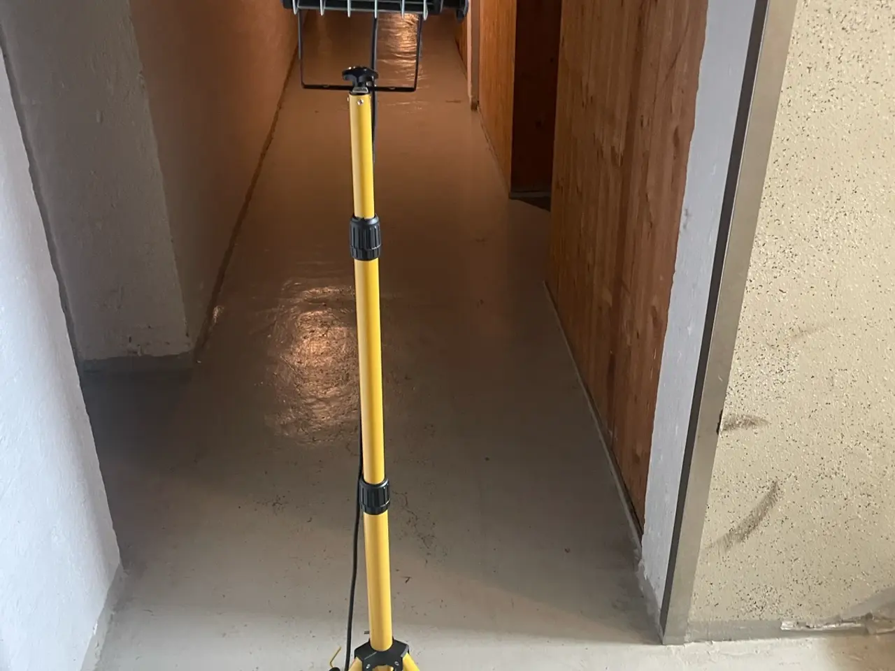 Billede 3 - Arbejdslampe på stativ