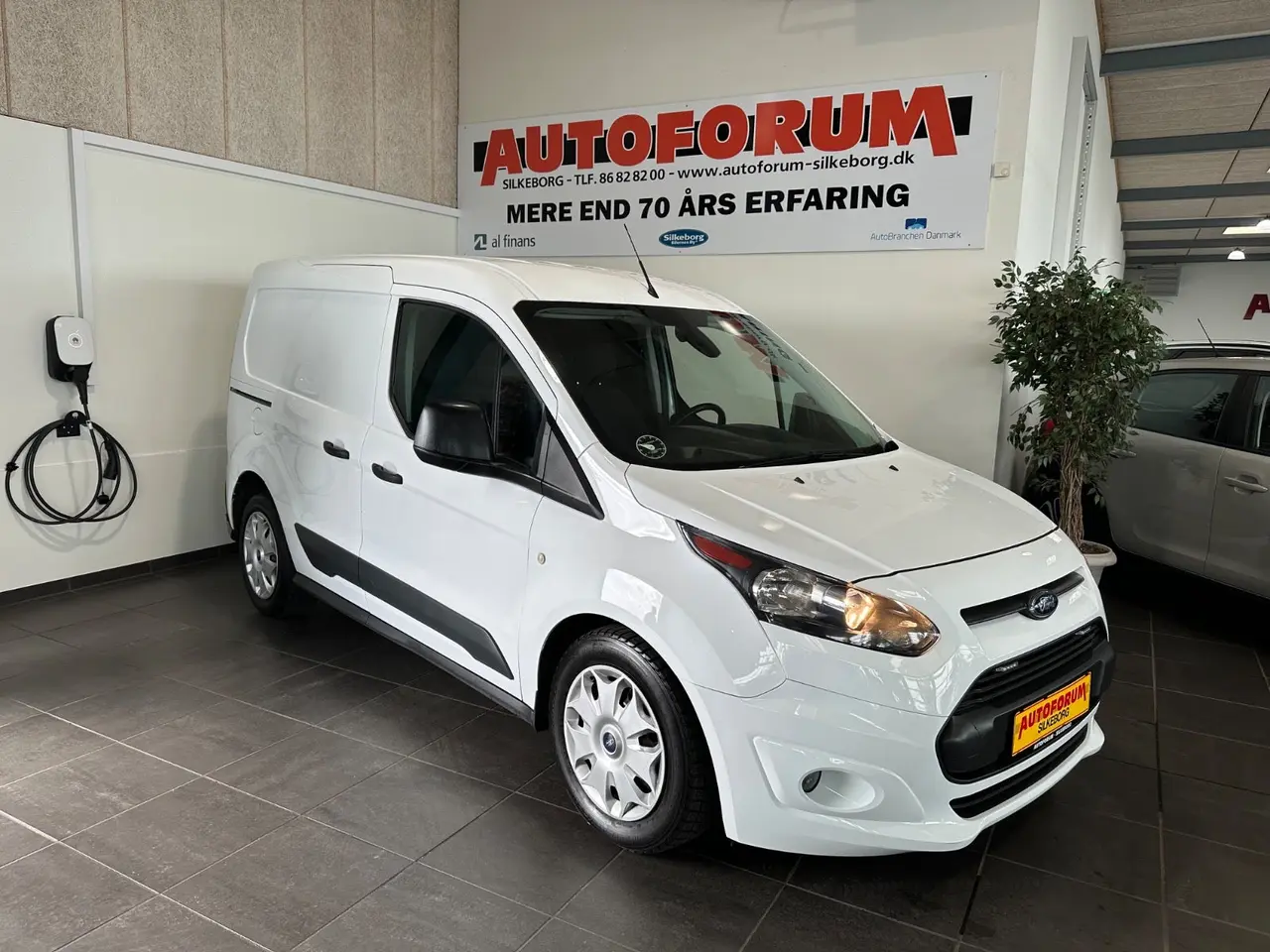 Billede 1 - Ford Transit Connect 1,5 TDCi 100 Trend kort