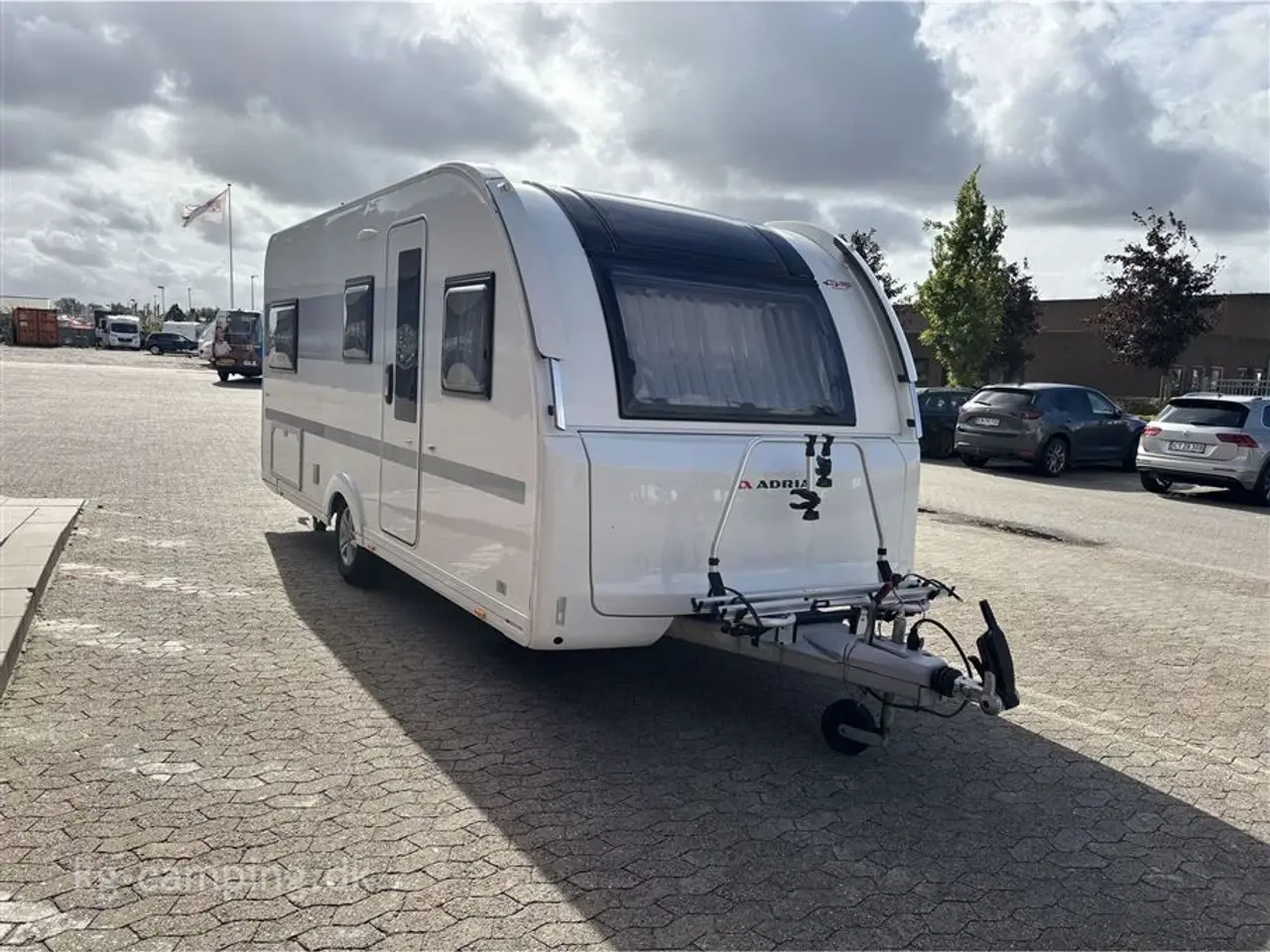 Billede 2 - 2021 - Adria Adora 502 UL Populær og velholdt campingvogn med enkeltsenge og moderne design
