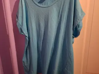 Blå t-shirt fra Zizzi I M