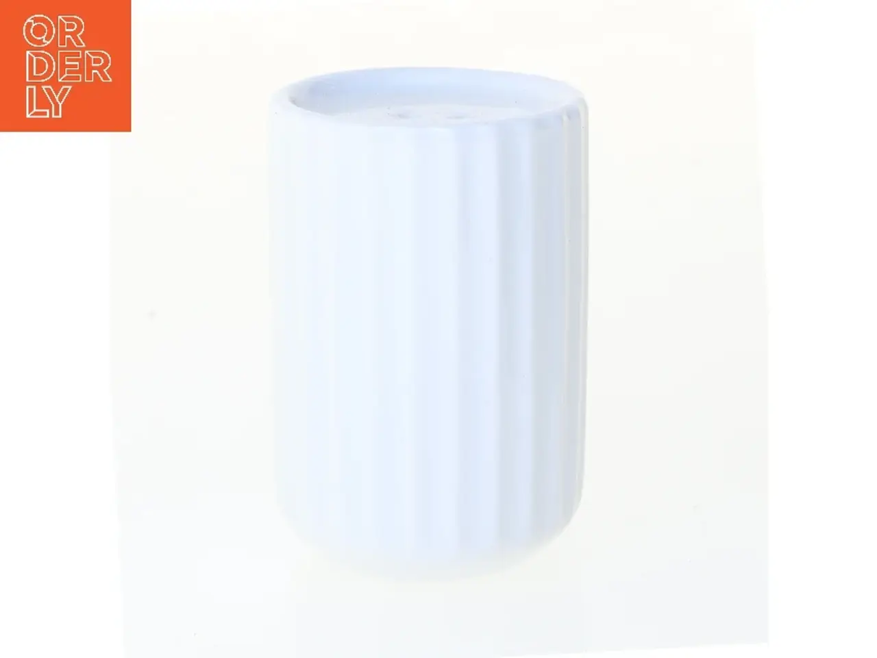 Billede 1 - Krydderibøtte, porcelæn fra Lyngby (str. 6 cm)