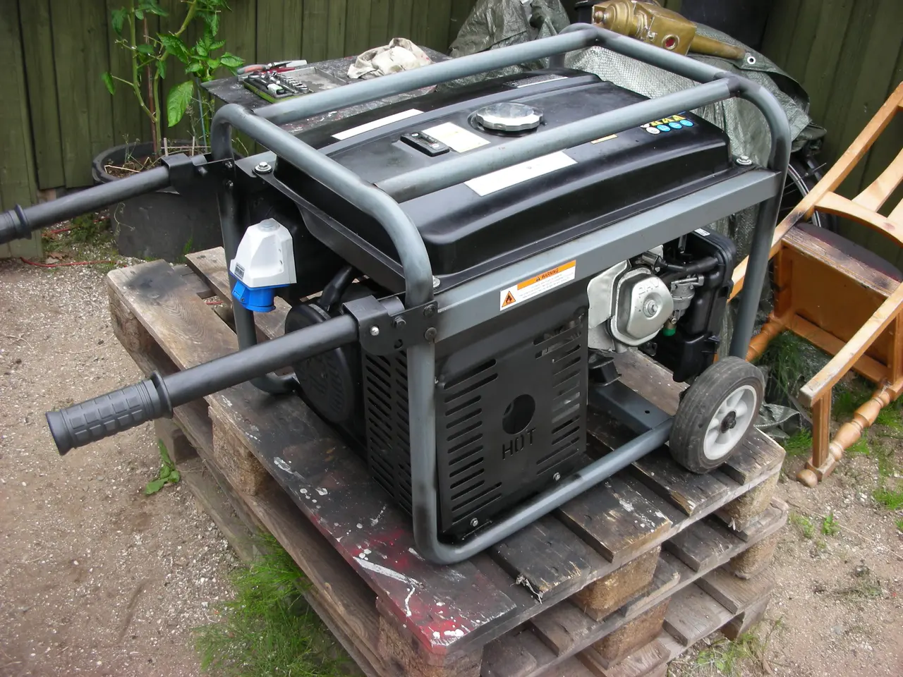 Billede 2 - 13hk Generator. 230/400/12v.