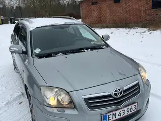 Toyota Avensis 2,2 Dcat