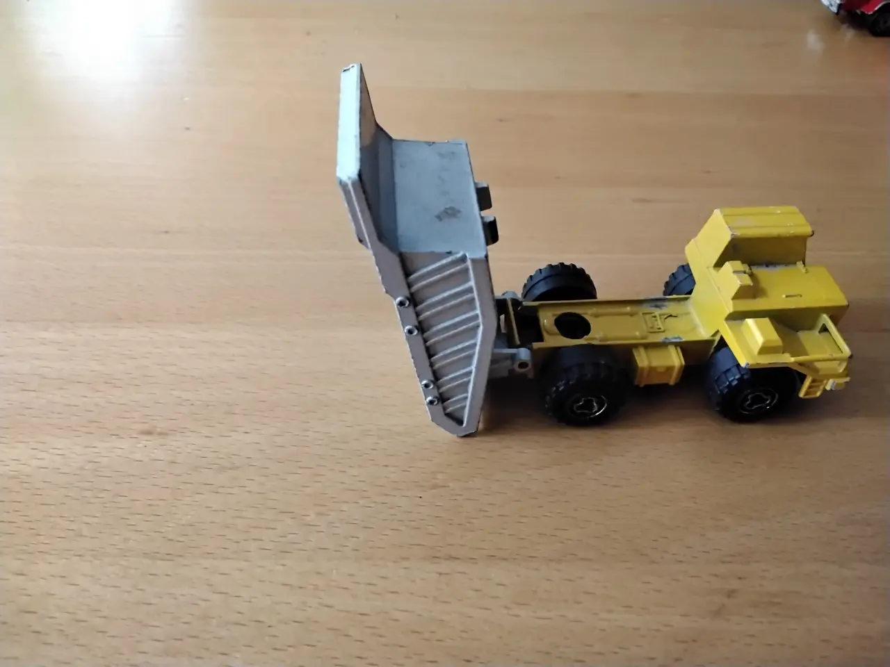 Billede 2 - Franske fremstillede metal biler