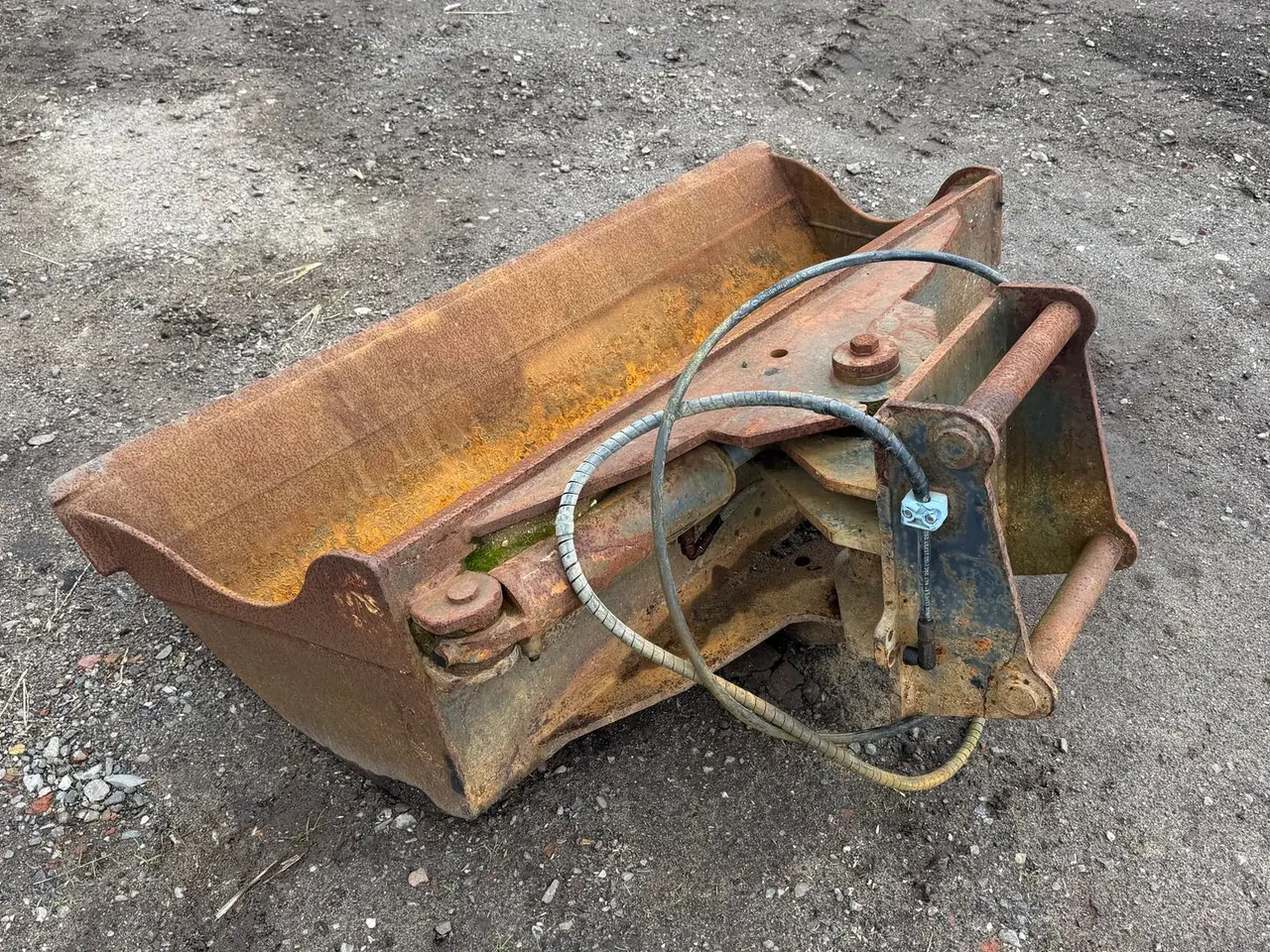 Billede 4 - - - - Bagskovl med tilt, 145 cm bred og Hydrema beslag