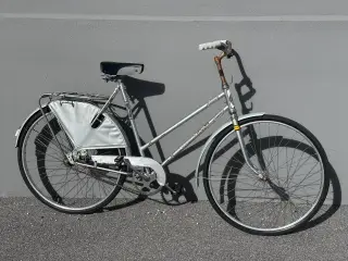 Flot grå retro damecykel, Cyrus Deluxe med masser