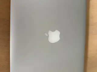 MacBook Pro 13" Retina (2015) + 27" Cinema Display