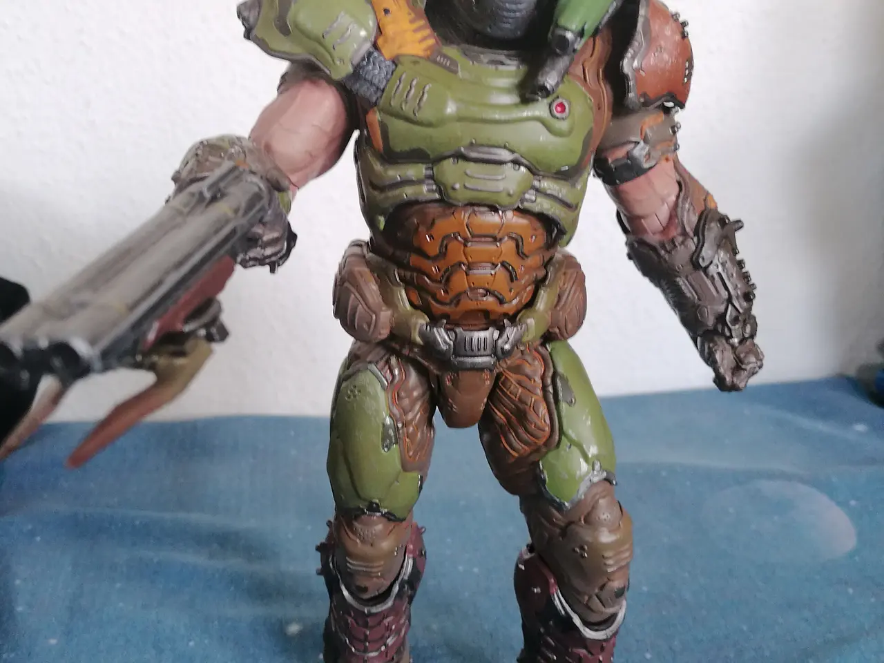 Billede 1 - Flot Stor Doom Slayer Figur