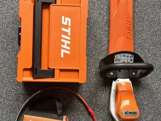 Stihl Hækkeklipper, batterier, lader og bæltetaske