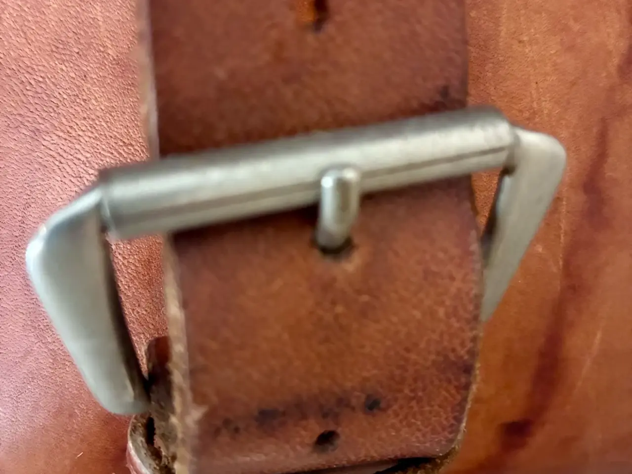 Billede 4 - Stor vintage skuldertaske i kraftigt kernelæder