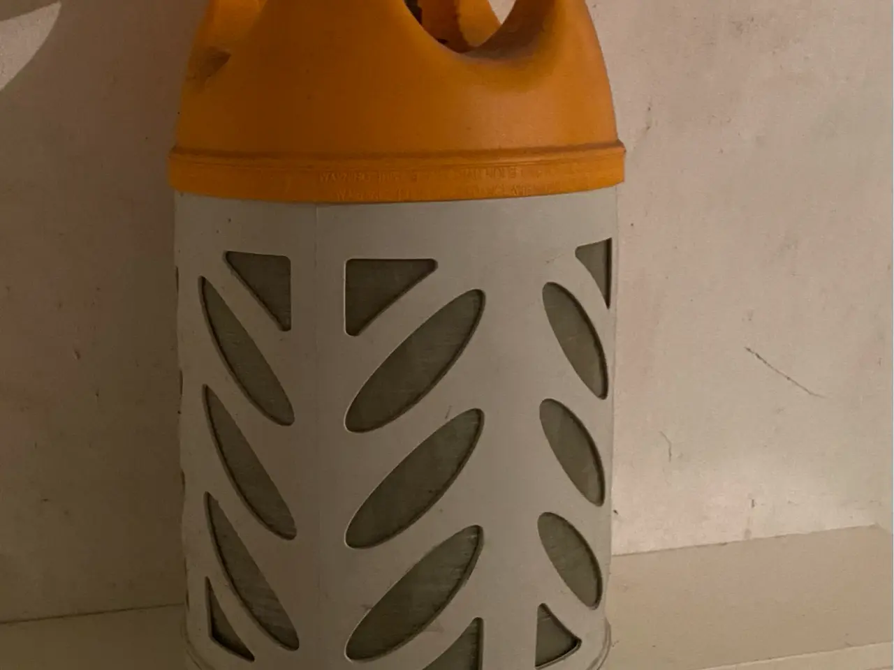 Billede 1 - Letvægts 10 kg tom flaske