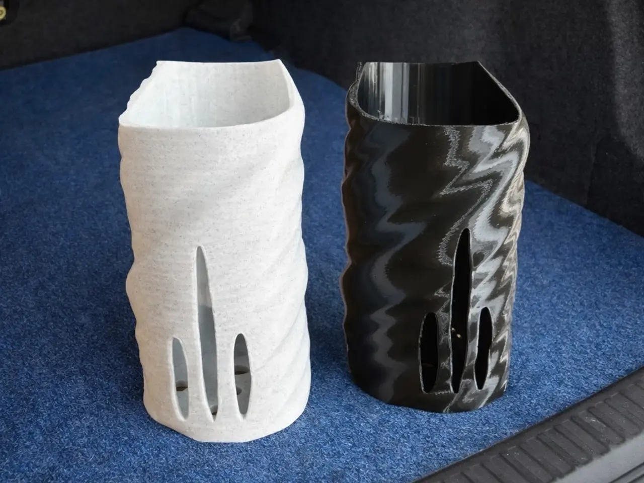 Billede 1 - Mini Paraply holder til Bagagerum / Campingvogn