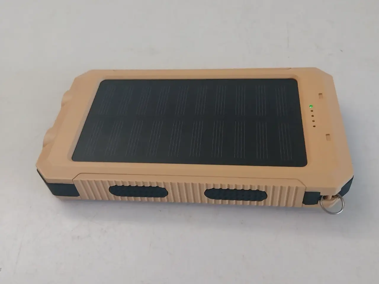Billede 3 - Power bank med solcelle
