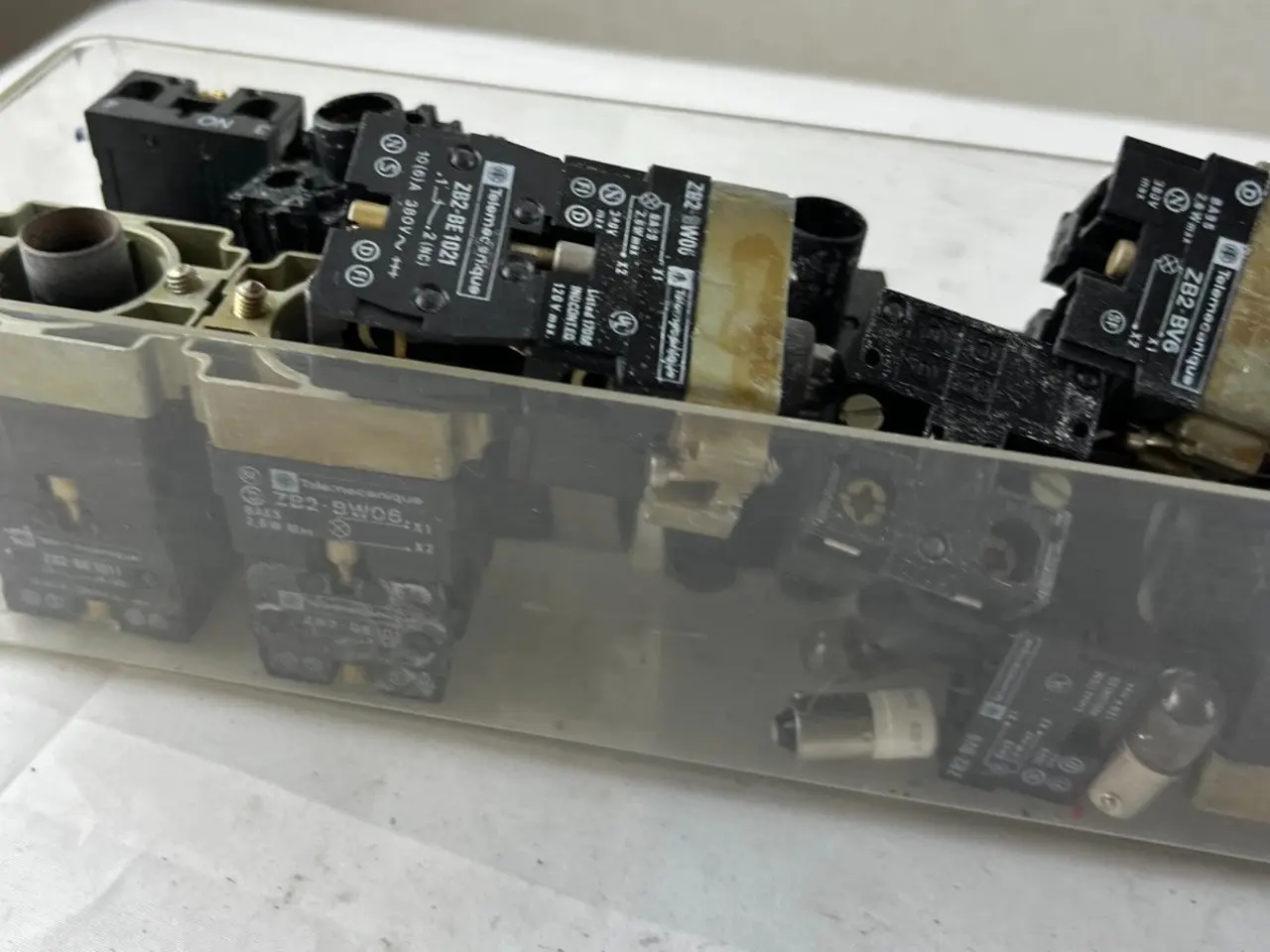 Billede 11 - Telemecanique ZB2 Pilot Light Bodies & Contact 22