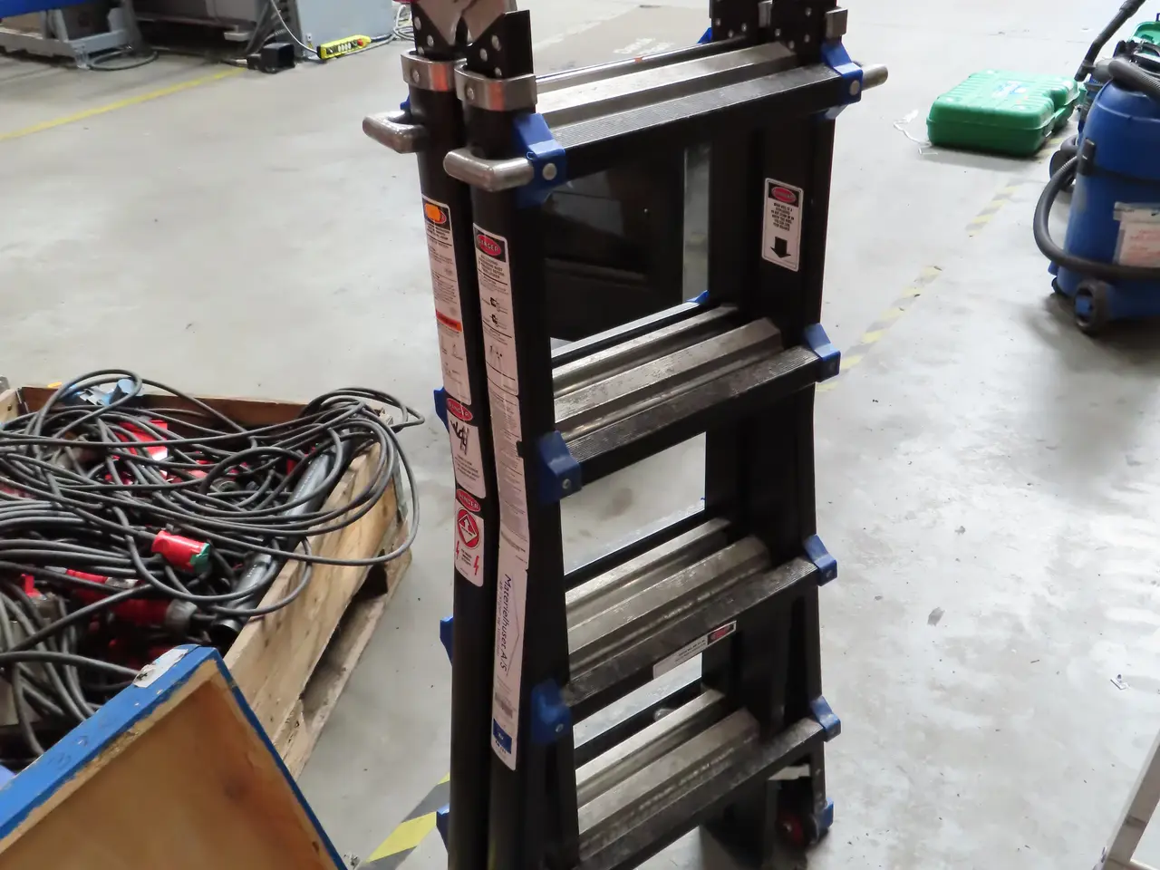 Billede 1 - Multistige MATERIELHUSET A/S
