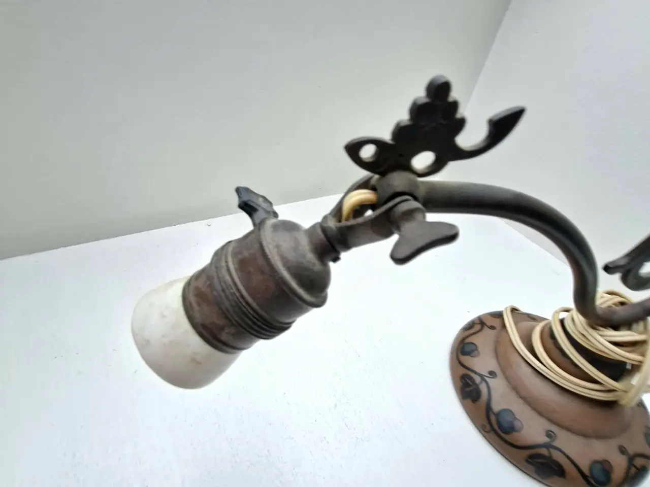 Billede 3 - Hjorth klaverlampe i keramik og messing