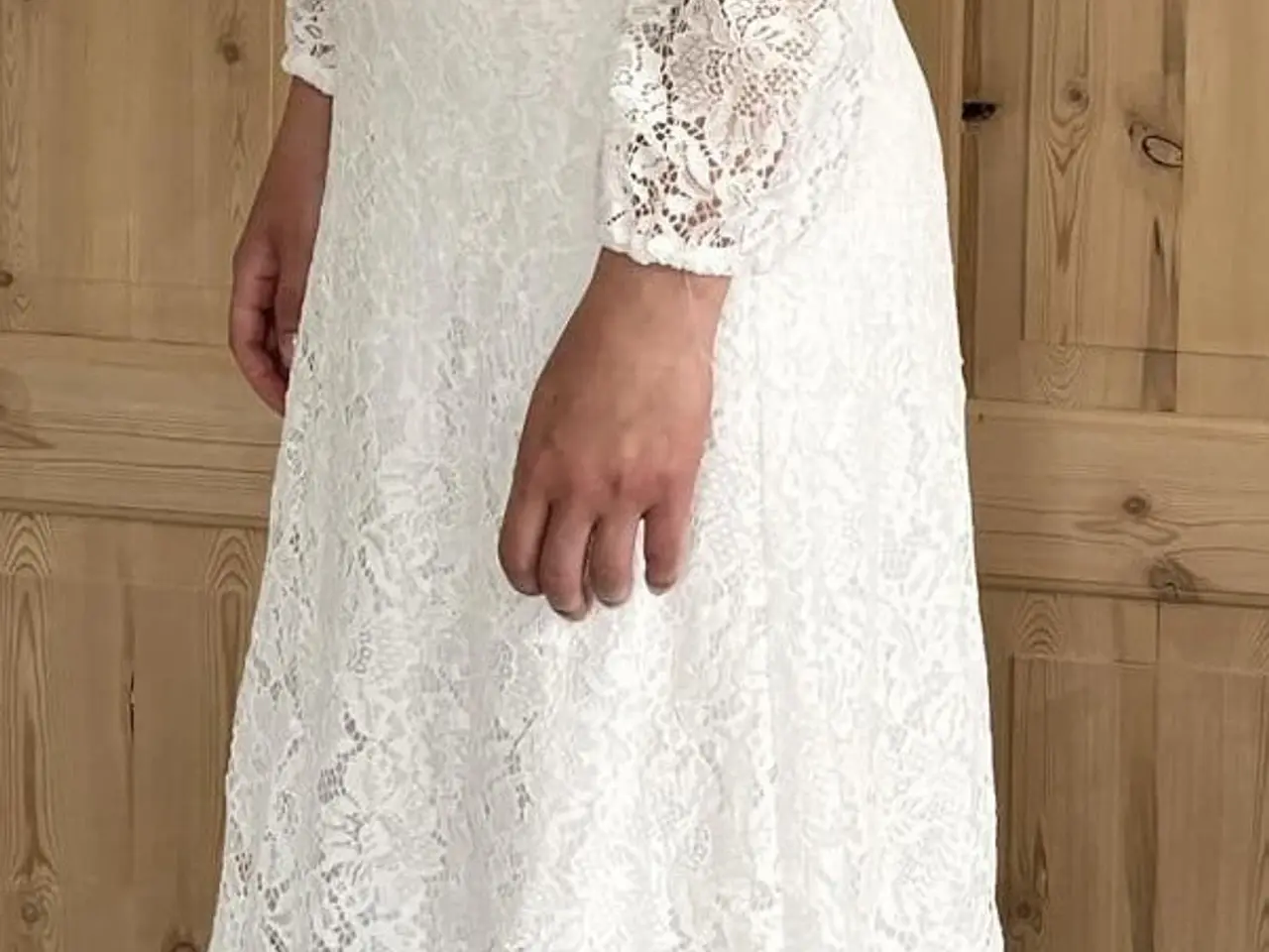 Billede 2 - Lilly brudekjole med blonder og lange ærmer